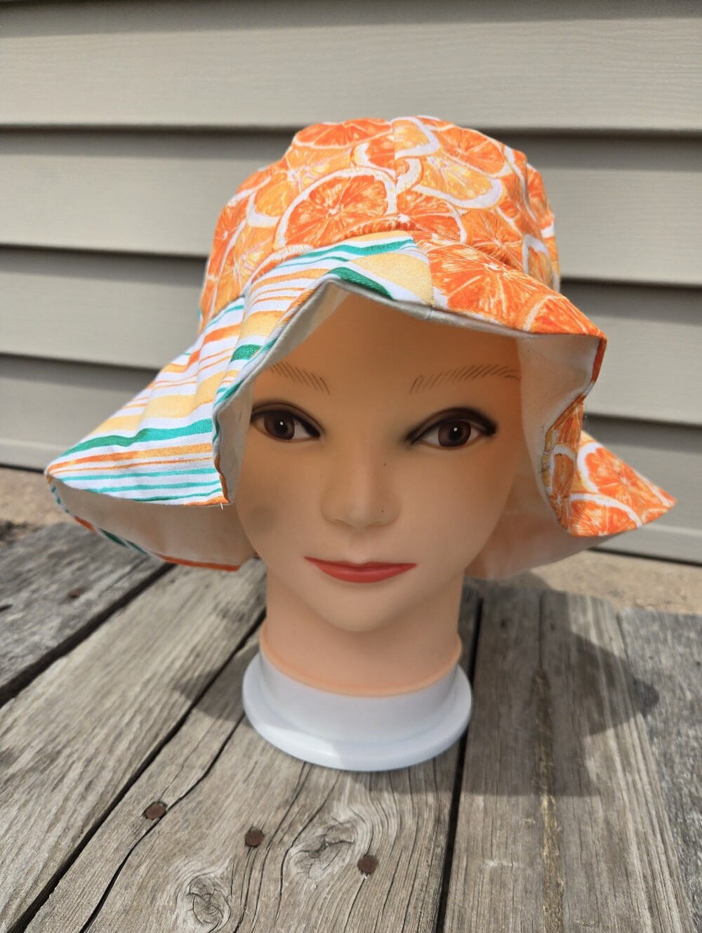 Handmade Bucket Hat M Citrus Oranges Stripes